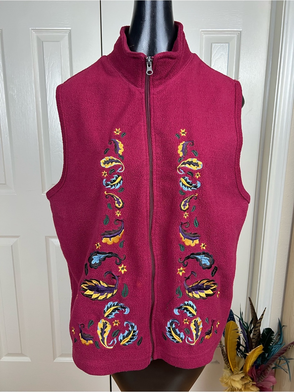 Y2K vintage Rebecca Malone Deep Berry Embroidered Fleece Vest XL